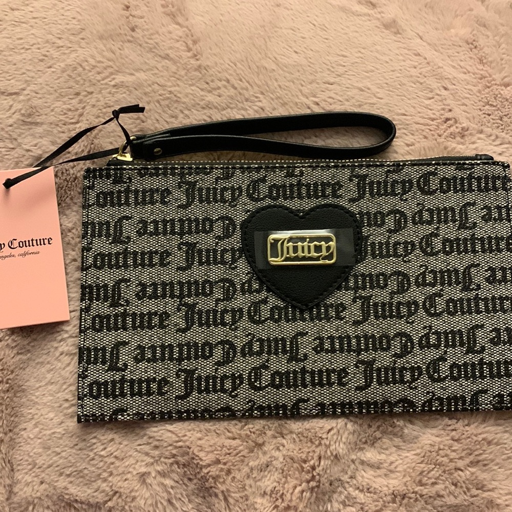 NWT! 💕 Juicy Couture Gothic Logo Black Statement Wristlet